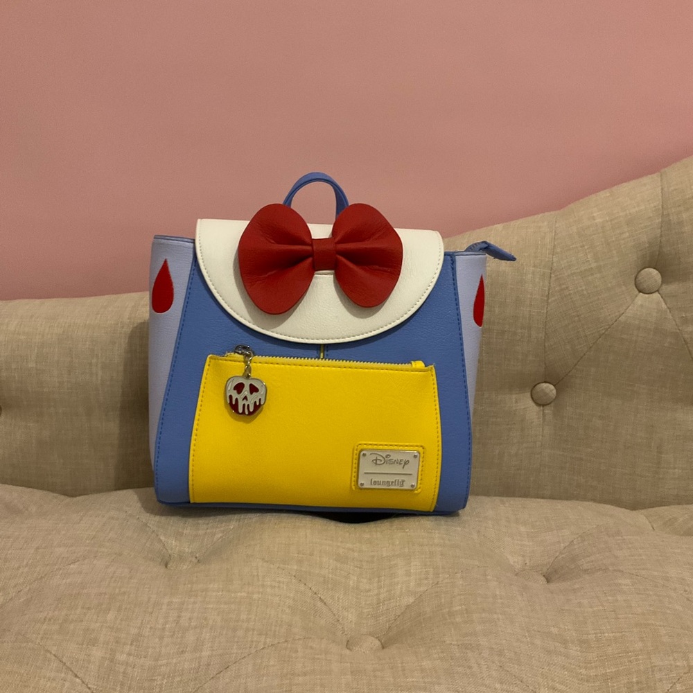 Disney Loungefly Snow White Backpack bag